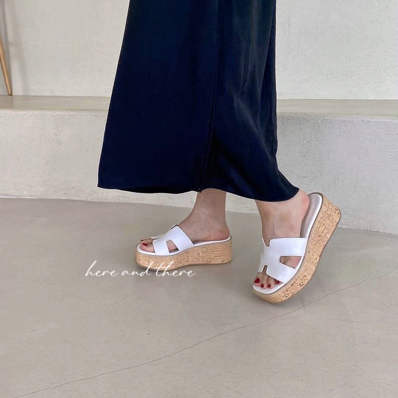 23SS3-預購-5.5cm-實拍影片 韓國代購 經典 法系 厚底 H字 坡跟 涼拖鞋 楔型鞋