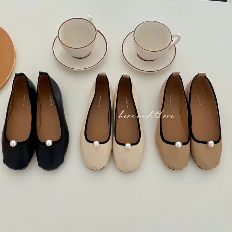 23FW811-預購-1cm-軟皮舒服 韓國代購 簡約 珍珠 撞色 平底 娃娃鞋