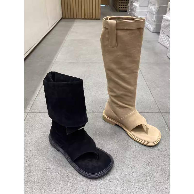 23SS720-預購-2cm 三種穿法!設計感 韓國 夾腳 圓頭 麂皮 皮帶釦 人字靴 辣妹 牛仔 長筒靴 女靴